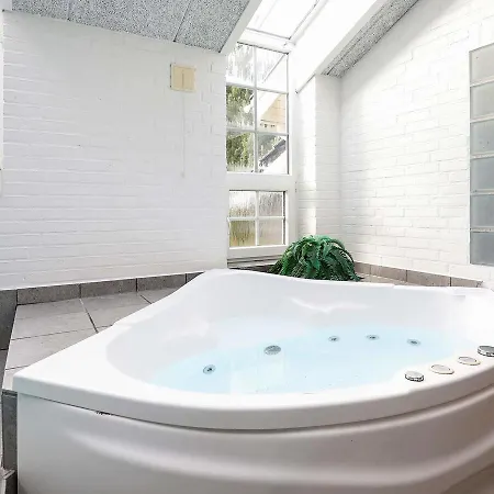Four-bedroom Holiday In 8 Casa vacanze Blåvand