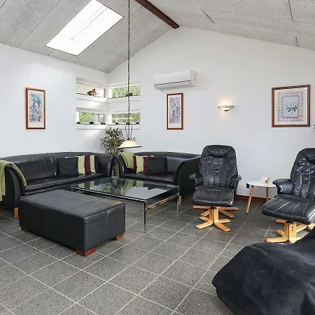 Casa vacanze Four-bedroom Holiday In 8 *